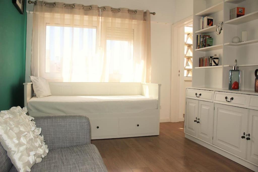 Sunny Apartment In Lissabon Exterior foto